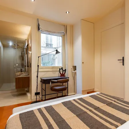 Daire Nochichi Collections - Tuileries Paris